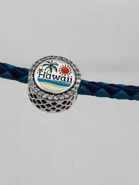 ✨✨Pandora Hawaii Exclusive Island Beach Charm